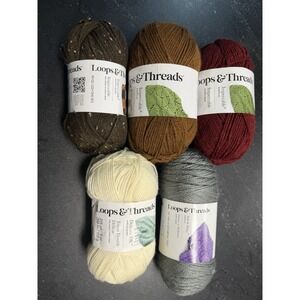 Lot of 5 Loops & Threads Yarn Impeccable Delicate DK Soft & Shiny Acrylic Skeins